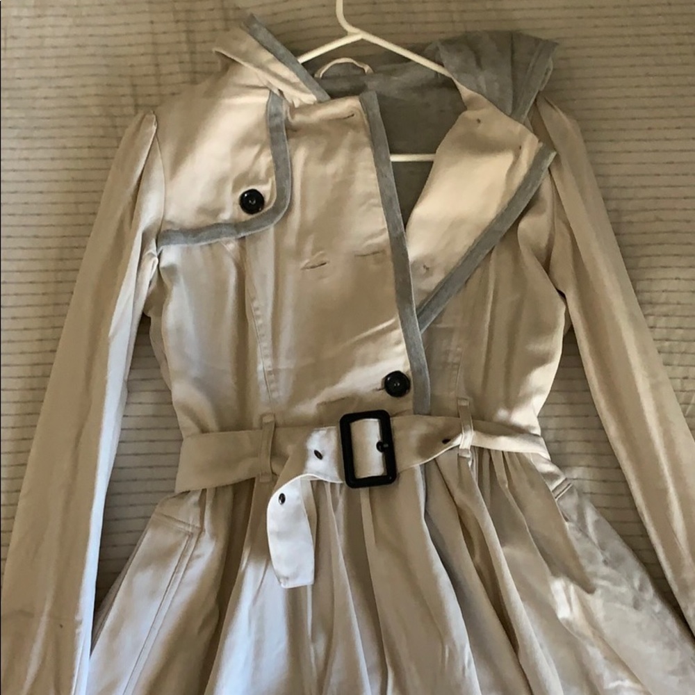 Super Cute Tan Coat w/Belt